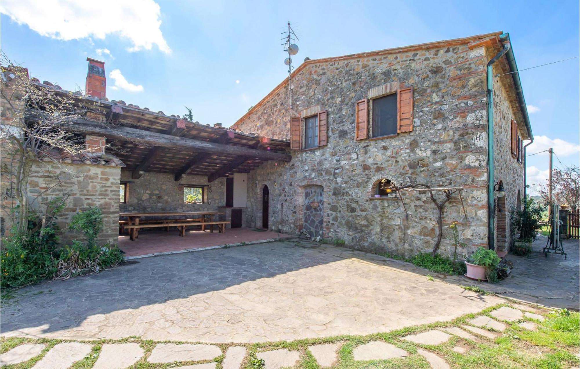 Cozy Home In Massa Marittima Gr With Kitchen エクステリア 写真